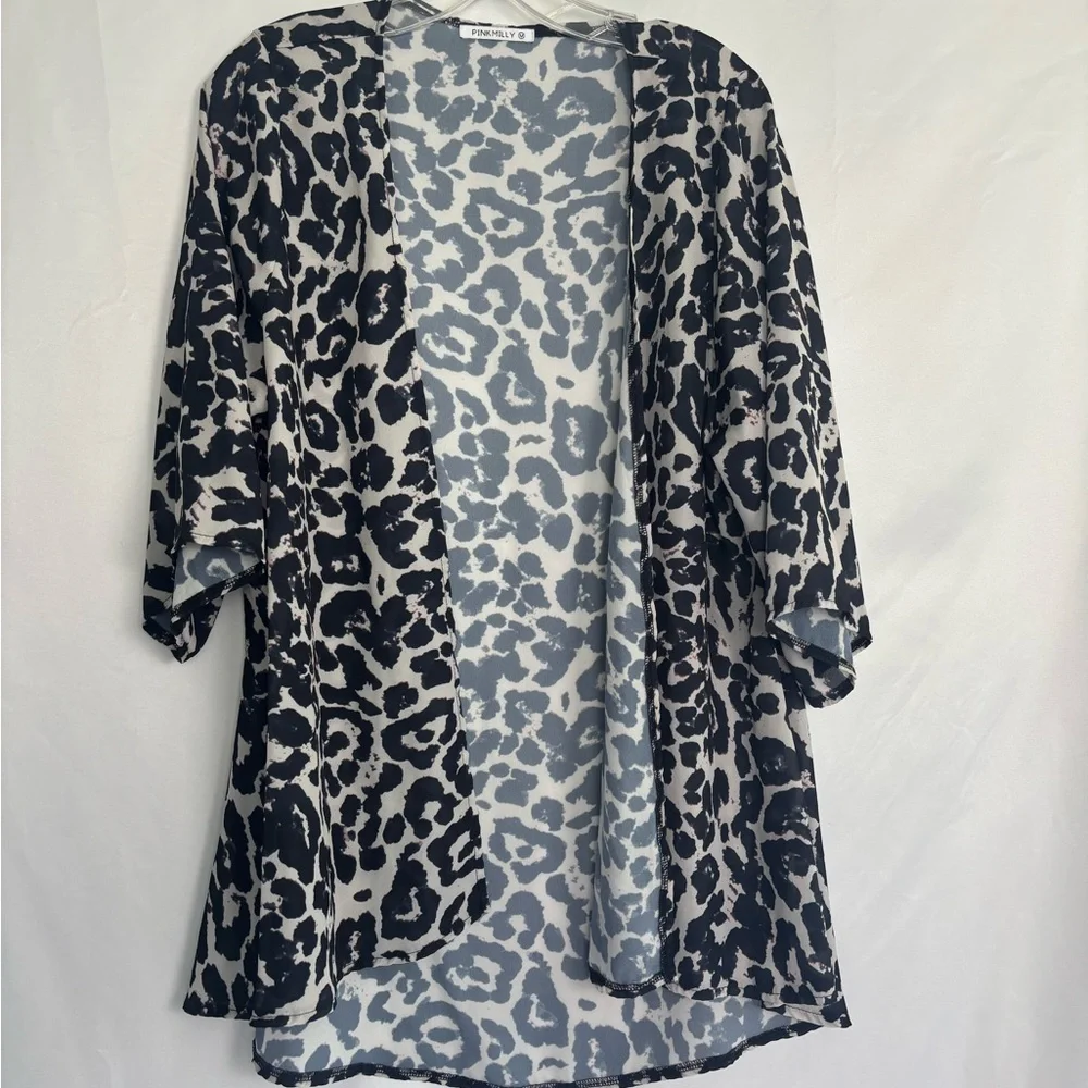 Pink Milly leopard print open-front garment is a lightweight, sheer kimono - Picture 1 of 10